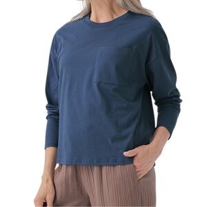 Pact Women's Softspun Long Sleeve Pocket Tee in French Navy NWOT